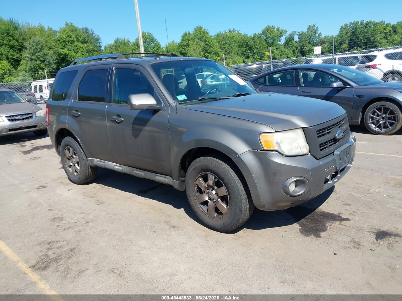 1FMCU9E78BK****** · 2011 FORD ESCAPE LIMITED