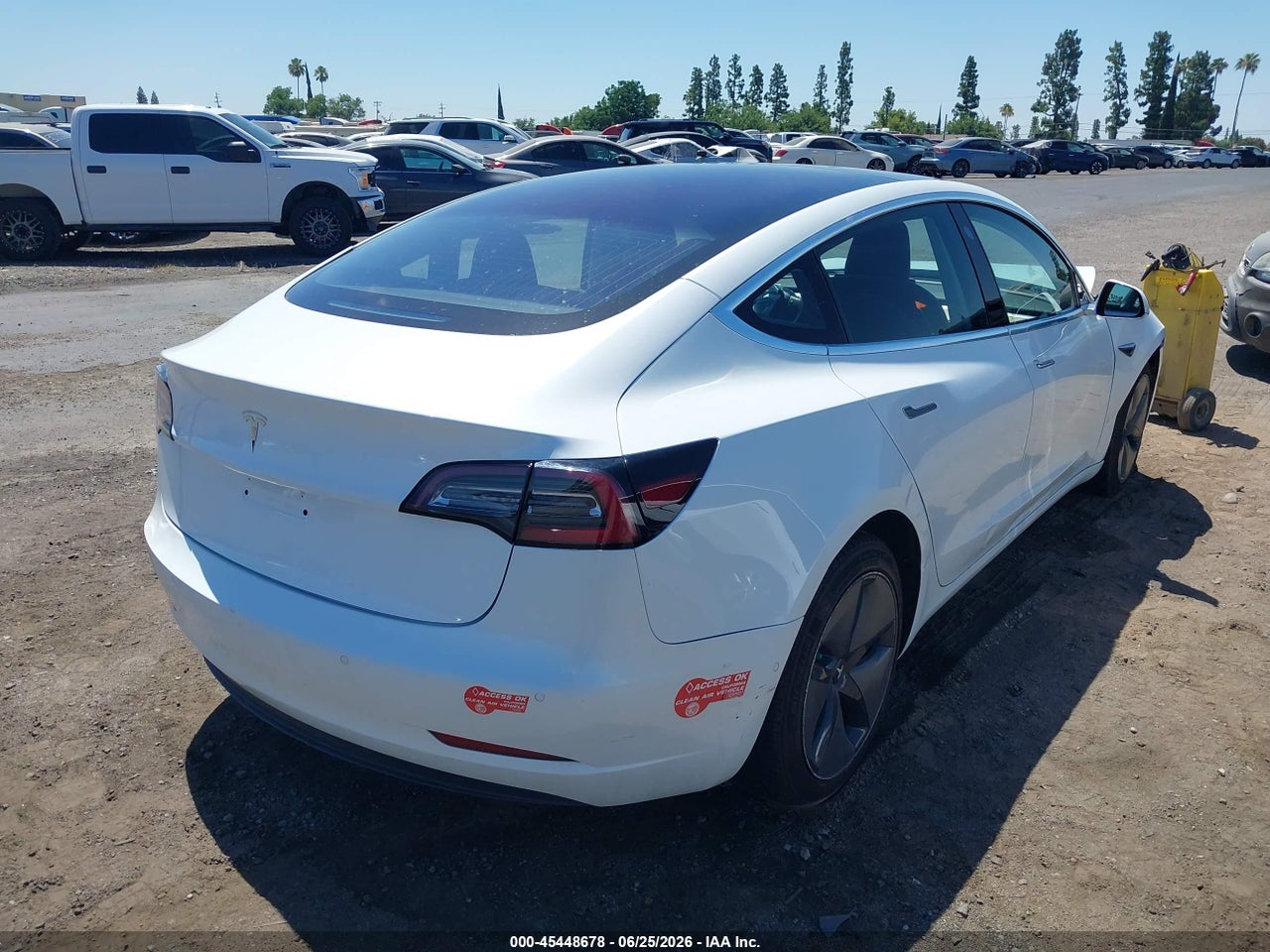 5YJ3E1EA1JF****** · 2018 TESLA MODEL 3 LONG RANGE/MID RANGE · 4/10