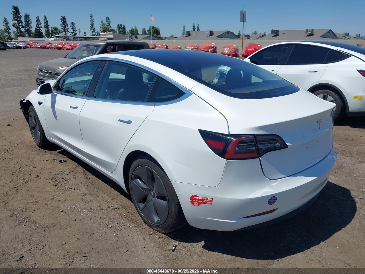 5YJ3E1EA1JF****** · 2018 TESLA MODEL 3 LONG RANGE/MID RANGE · 3/10