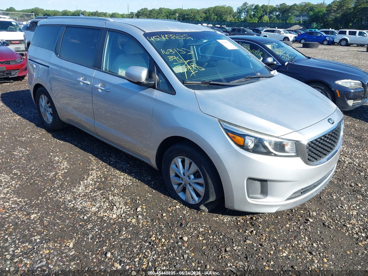 KNDMB5C17G6****** · 2016 KIA SEDONA LX