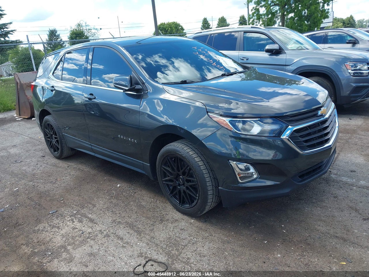 2GNAXKEV3K6****** · 2019 CHEVROLET EQUINOX LT