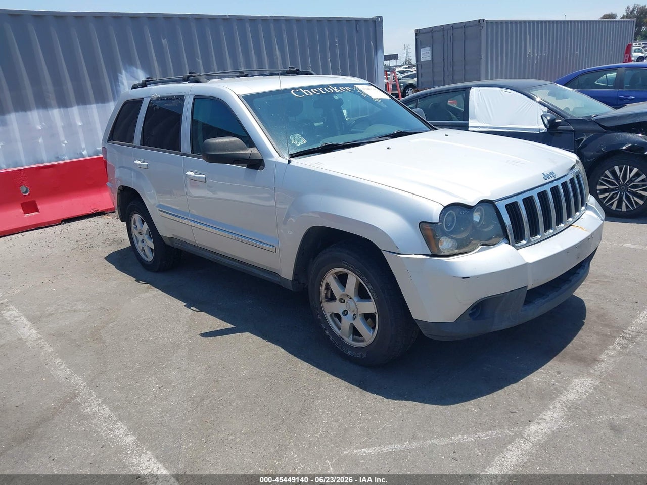 1J4PR4GK8AC****** · 2010 JEEP GRAND CHEROKEE LAREDO
