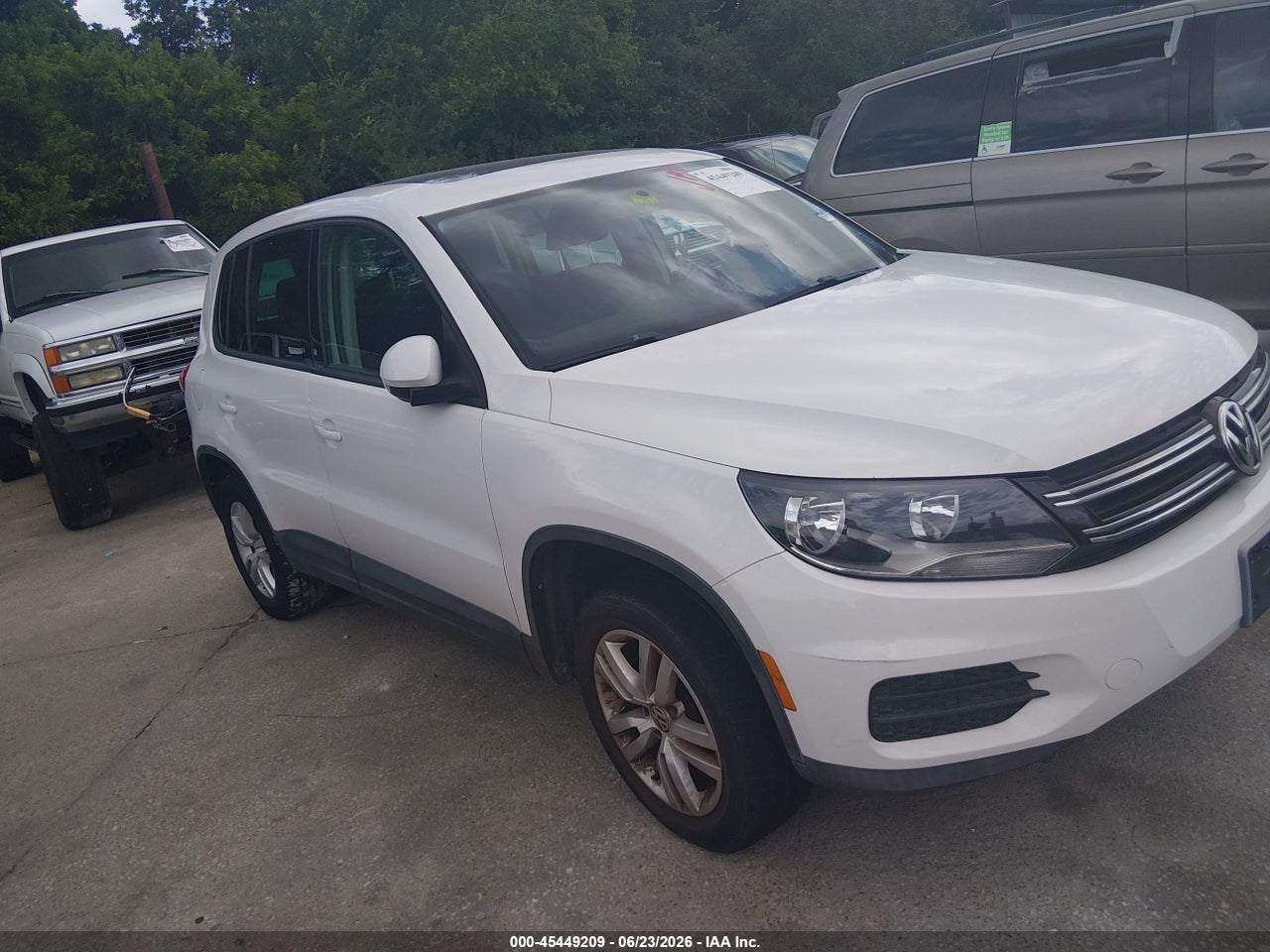 WVGAV7AX1DW****** · 2013 VOLKSWAGEN TIGUAN S