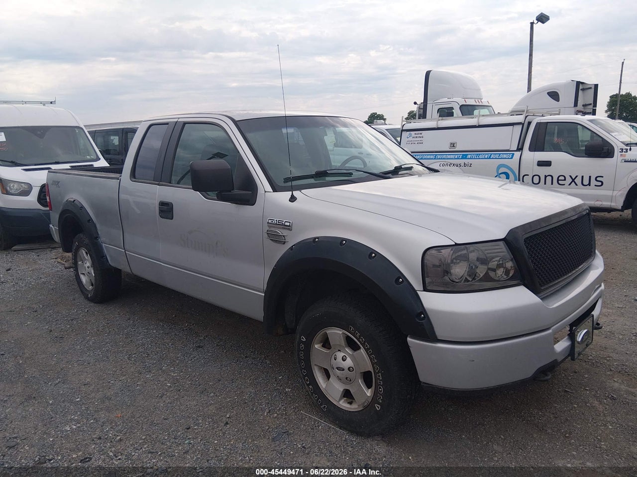 1FTRX14W06F****** · 2006 FORD F-150 STX/XL/XLT