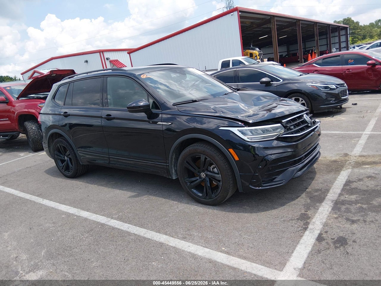 3VVCB7AX5RM****** · 2024 VOLKSWAGEN TIGUAN 2.0T SE R-LINE BLACK