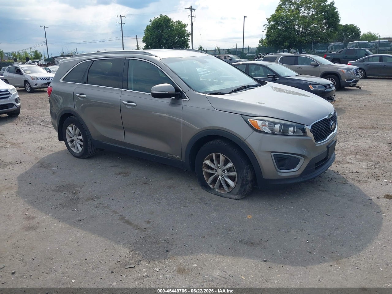 5XYPGDA51GG****** · 2016 KIA SORENTO 3.3L LX