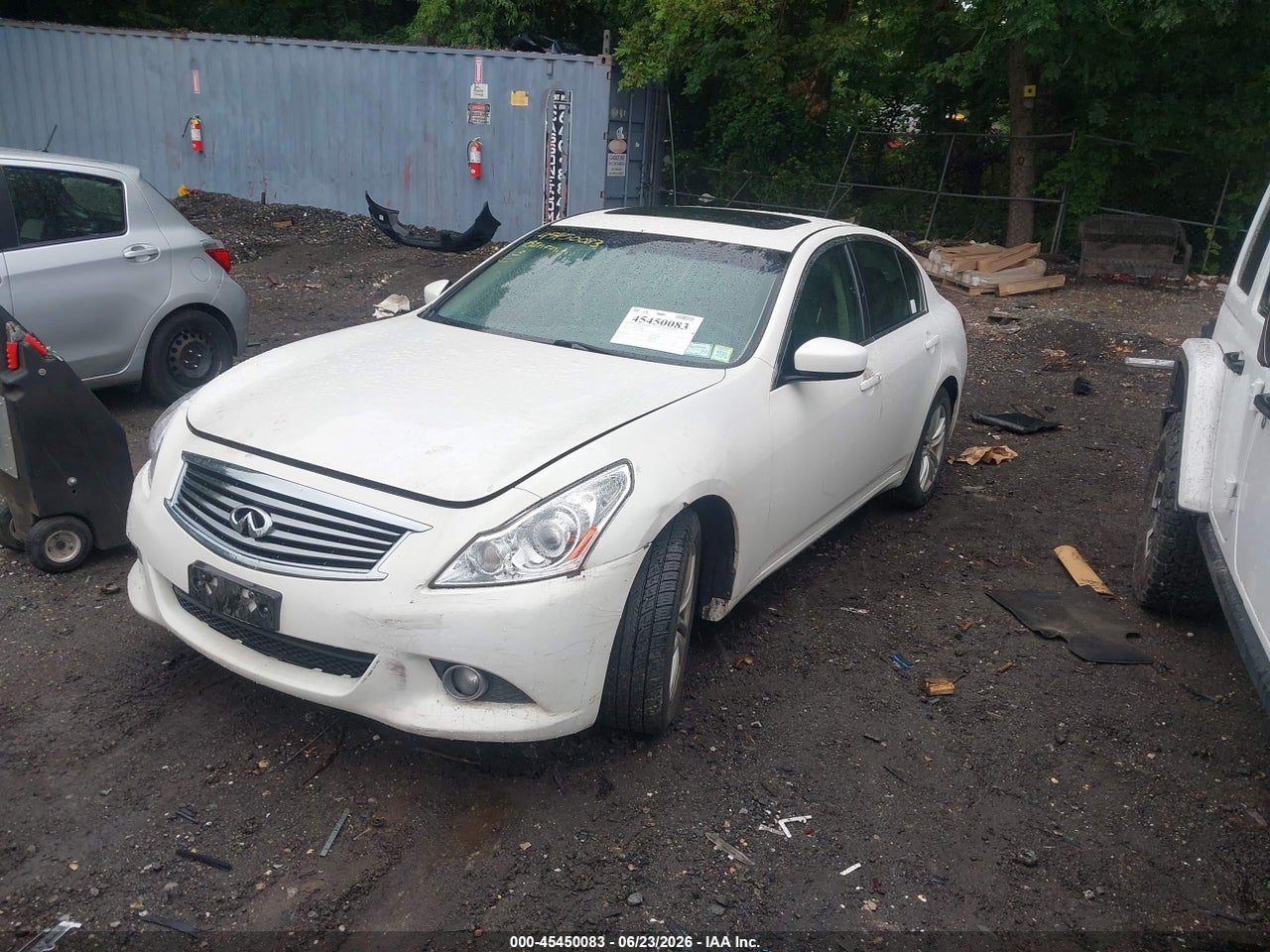 2013 INFINITI G37X · 2/11