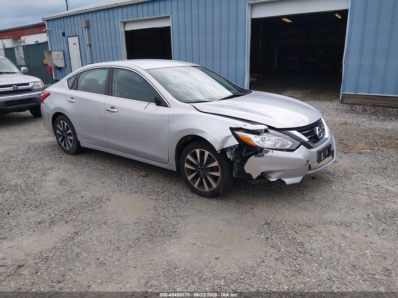 1N4AL3AP8HC****** · 2017 NISSAN ALTIMA 2.5 SV