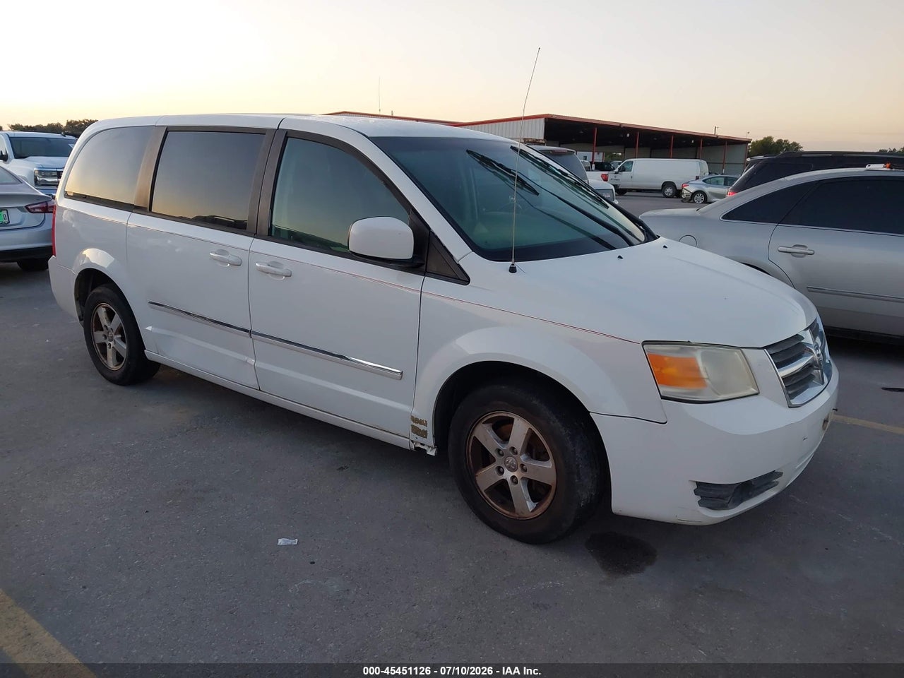 2D8HN54P58R****** · 2008 DODGE GRAND CARAVAN SXT