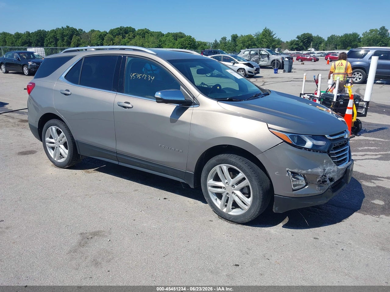 3GNAXYEX8KS****** · 2019 CHEVROLET EQUINOX PREMIER