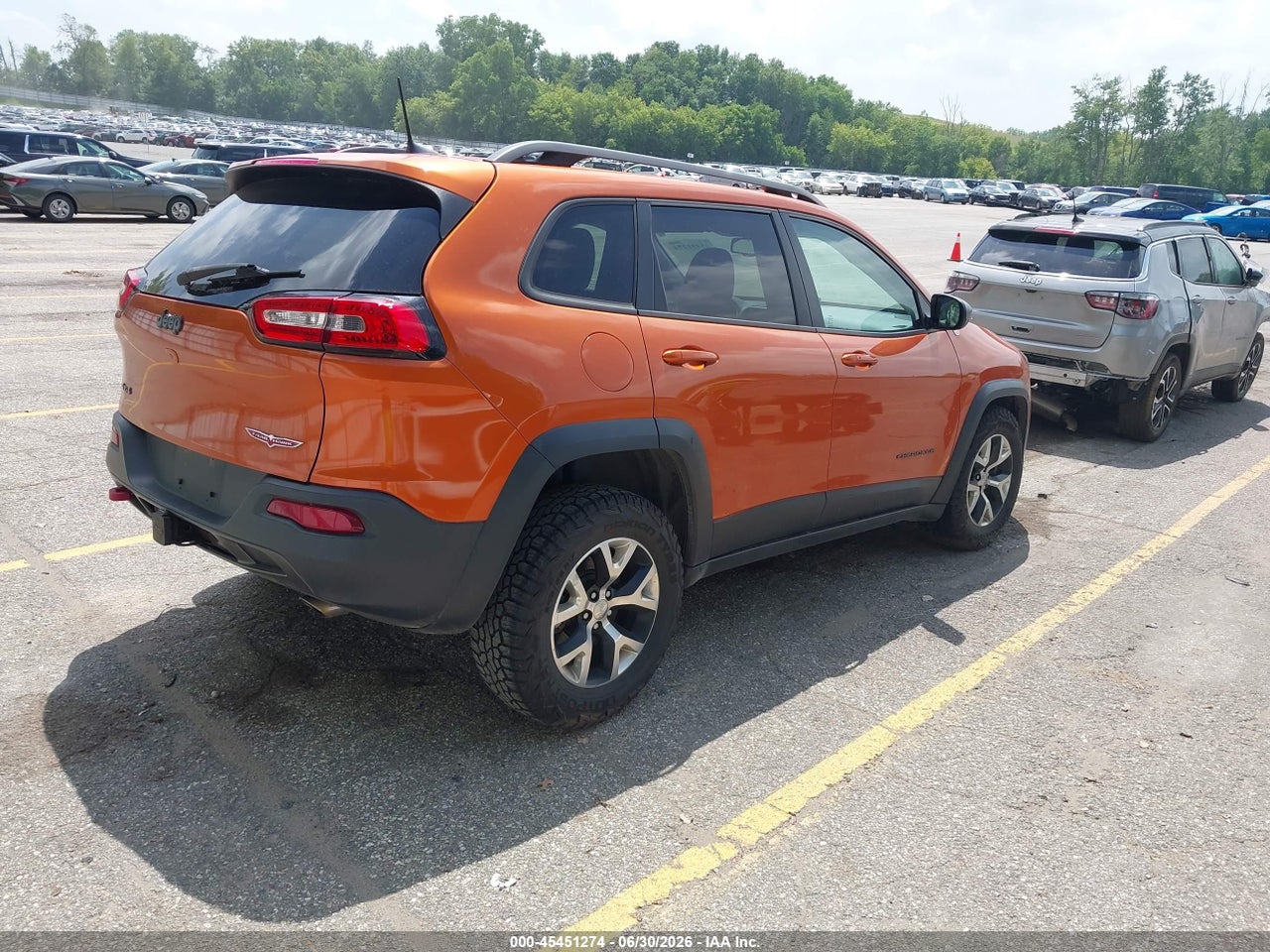 2016 JEEP CHEROKEE TRAILHAWK · 4/11