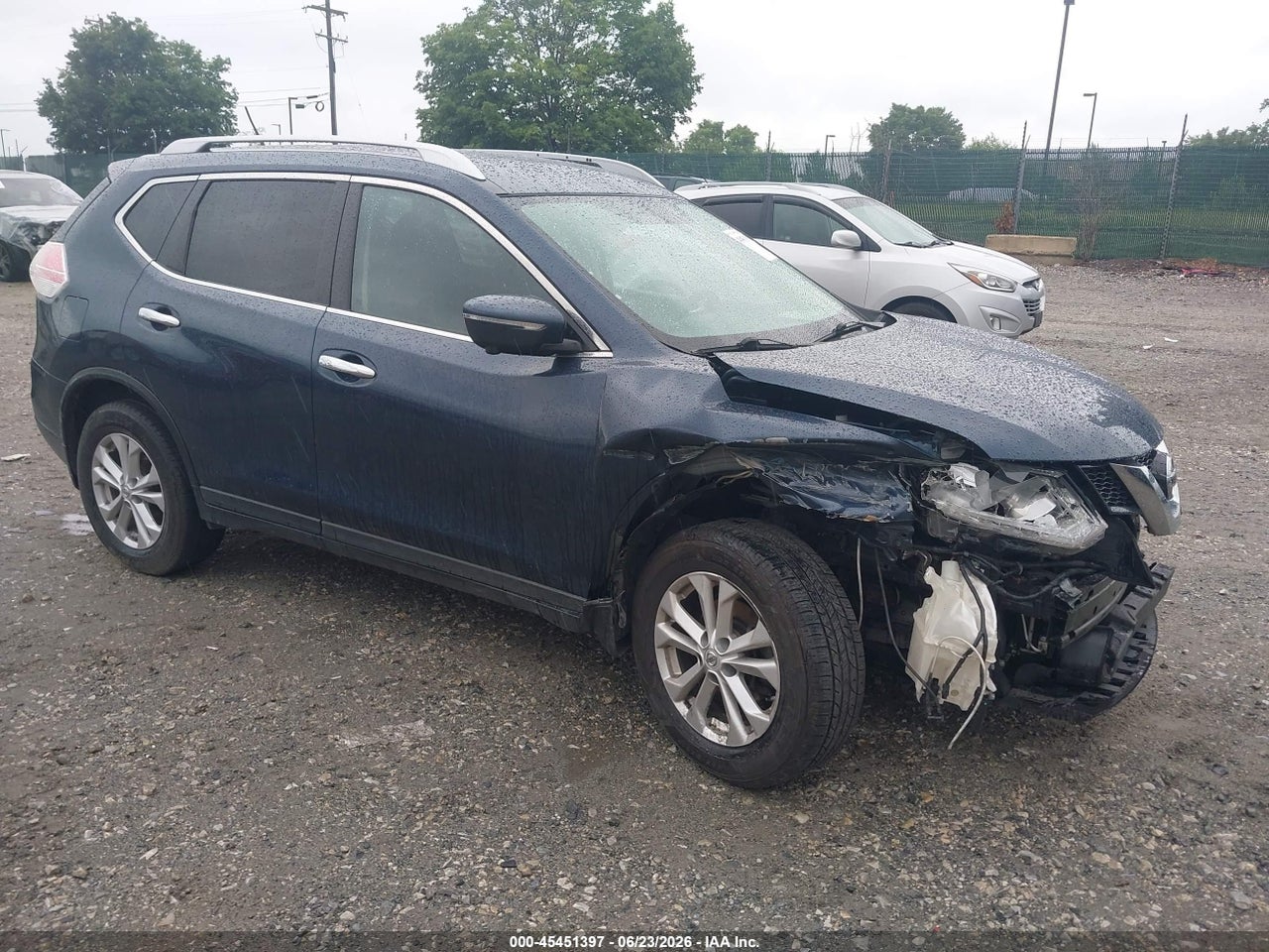 KNMAT2MV2FP****** · 2015 NISSAN ROGUE SV