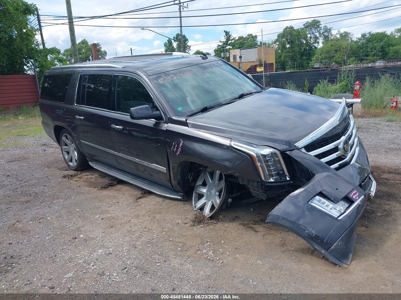 1GYS4HKJ5FR****** · 2015 CADILLAC ESCALADE ESV LUXURY