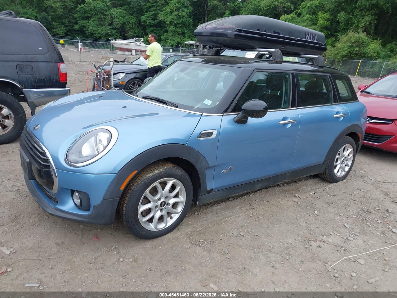2017 MINI CLUBMAN COOPER · 2/11