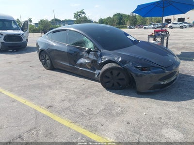 5YJ3E1EA6SF****** · 2025 TESLA MODEL 3 LONG RANGE REAR-WHEEL DRIVE/STANDARD REAR-WHEEL DRIVE