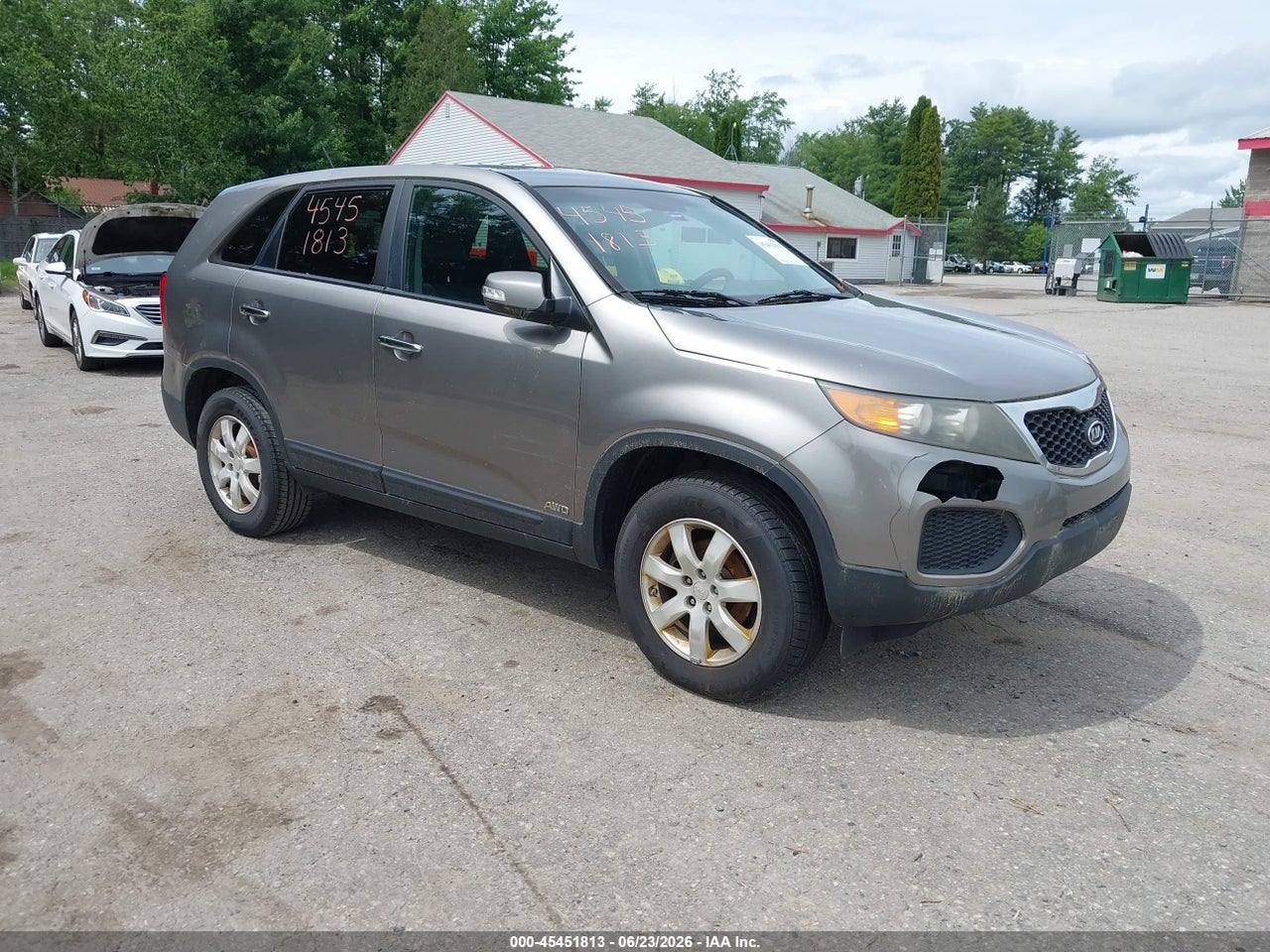5XYKTCA14BG****** · 2011 KIA SORENTO LX