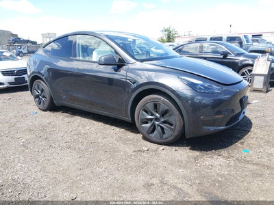 7SAYGDEE5RF****** · 2024 TESLA MODEL Y LONG RANGE DUAL MOTOR ALL-WHEEL DRIVE