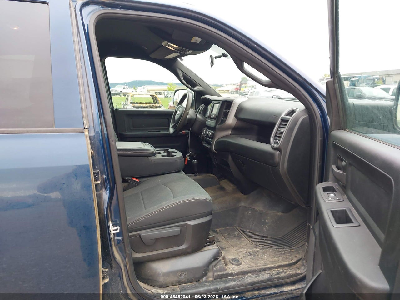 2021 RAM 3500 TRADESMAN  4X4 8' BOX · 5/11