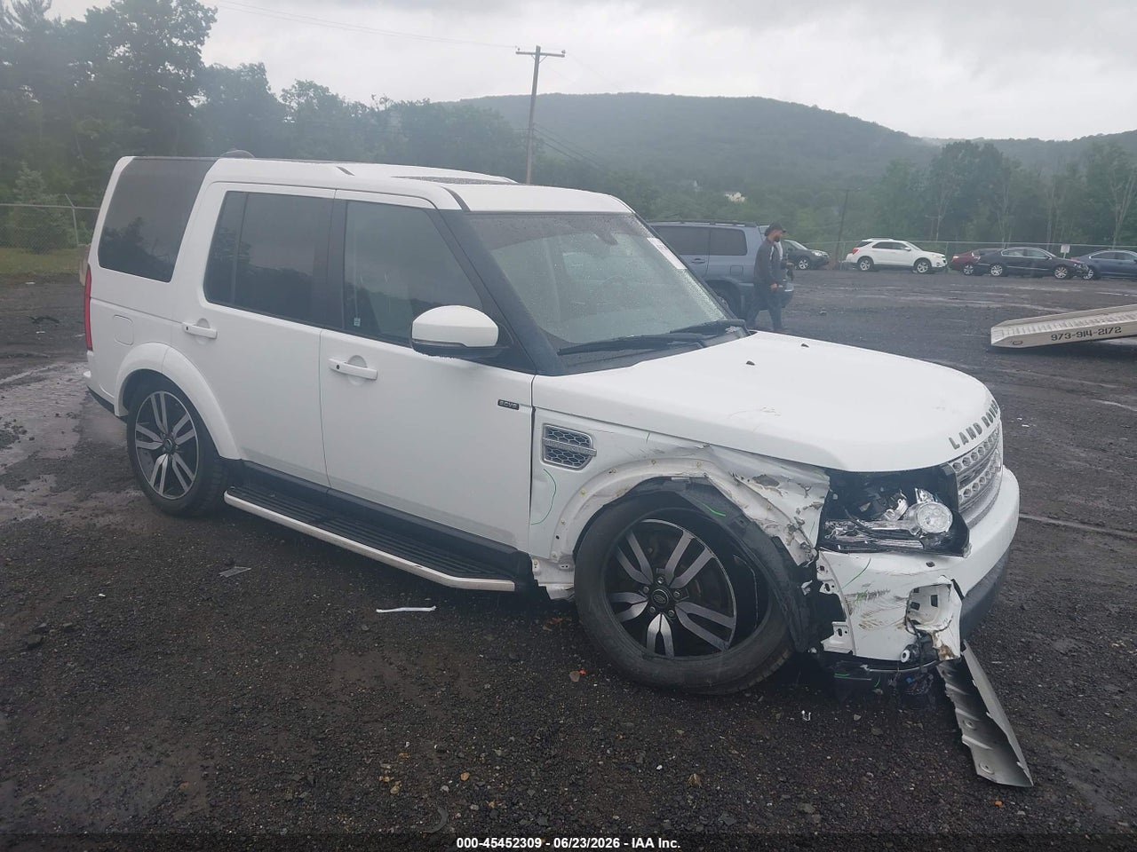 SALAK2V62FA****** · 2015 LAND ROVER LR4