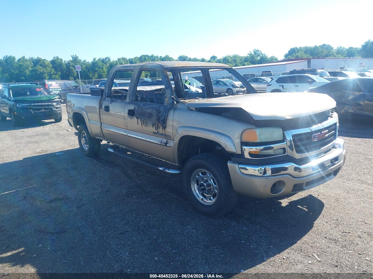 1GTHK23U74F****** · 2004 GMC SIERRA 2500HD SLT