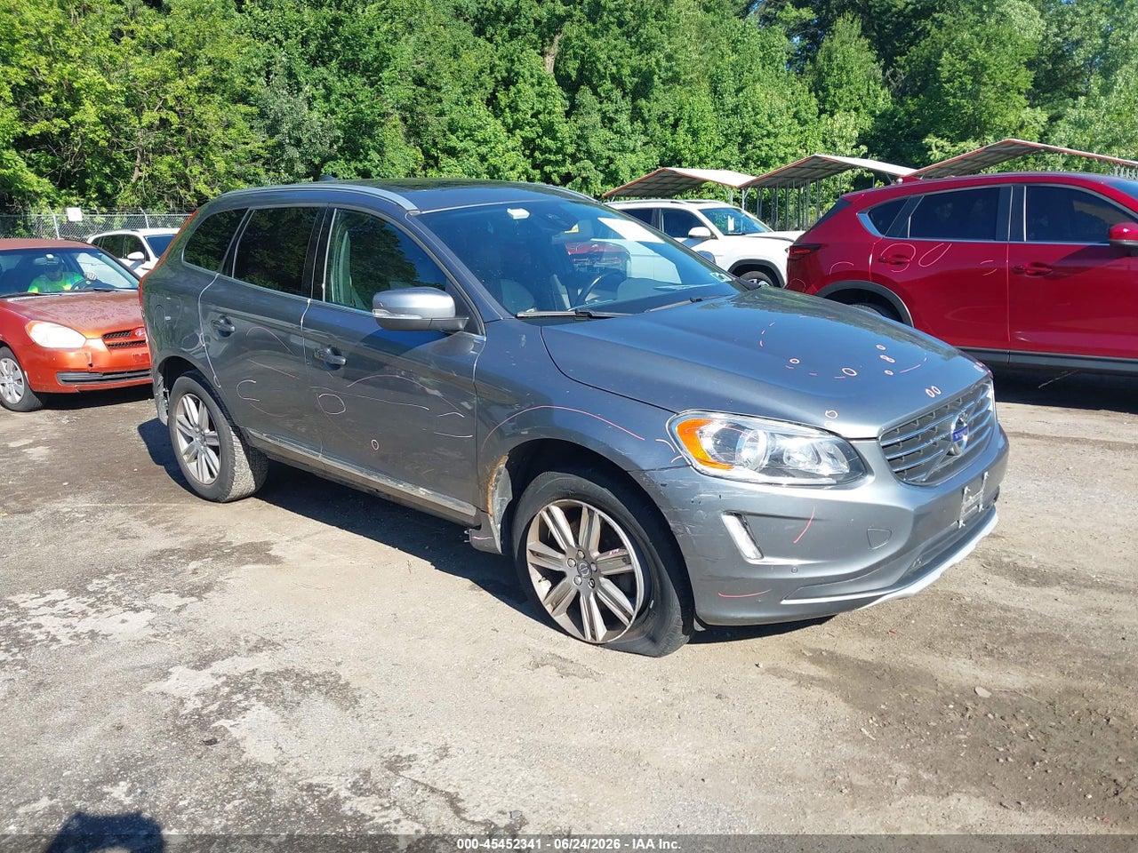 YV4902RK7G2****** · 2016 VOLVO XC60 T6