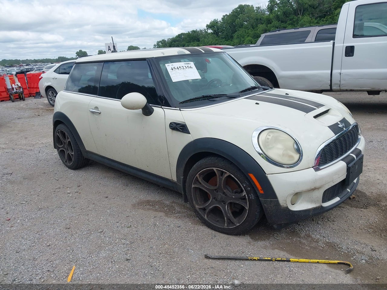 WMWMF73569T****** · 2009 MINI COOPER S