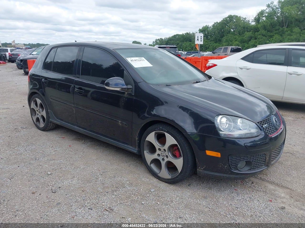 WVWHV71K68W****** · 2008 VOLKSWAGEN GTI 4-DOOR