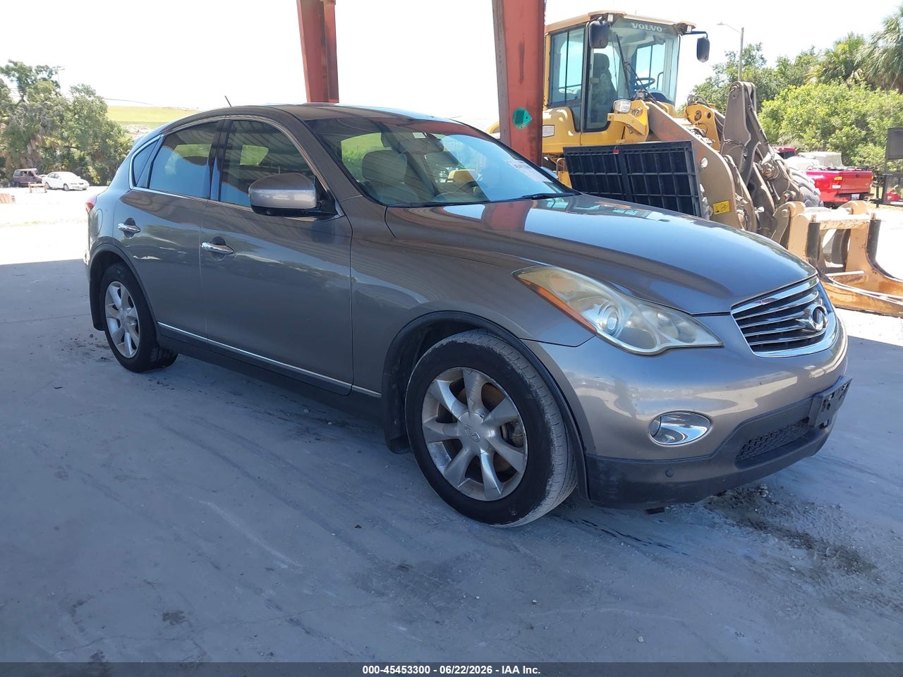 JN1AJ0HP3AM****** · 2010 INFINITI EX35 JOURNEY
