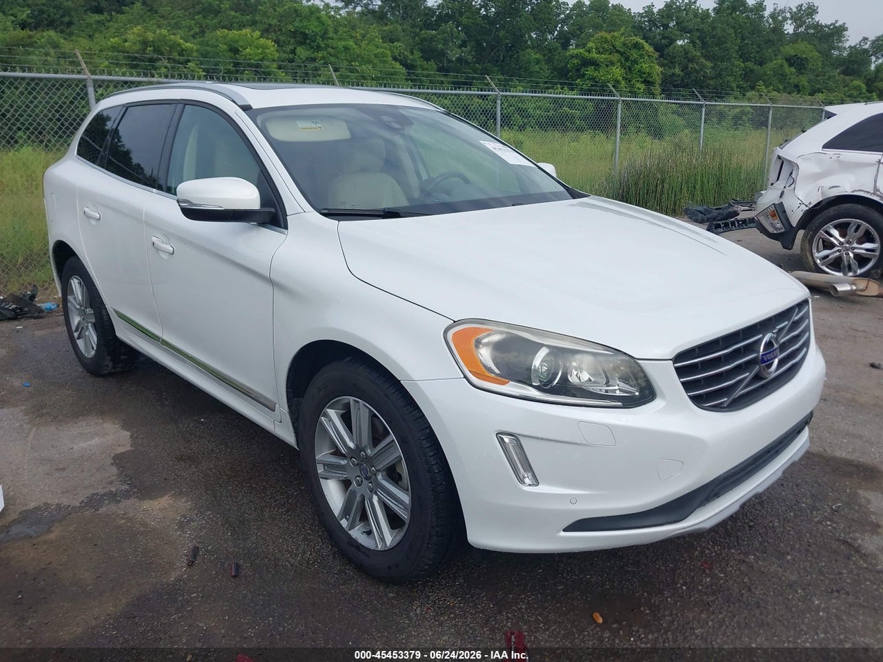 YV440MDU8H2****** · 2017 VOLVO XC60 T5 INSCRIPTION