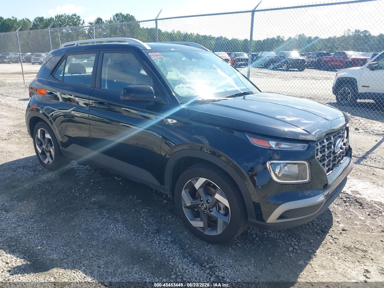 KMHRC8A3XSU****** · 2025 HYUNDAI VENUE SEL