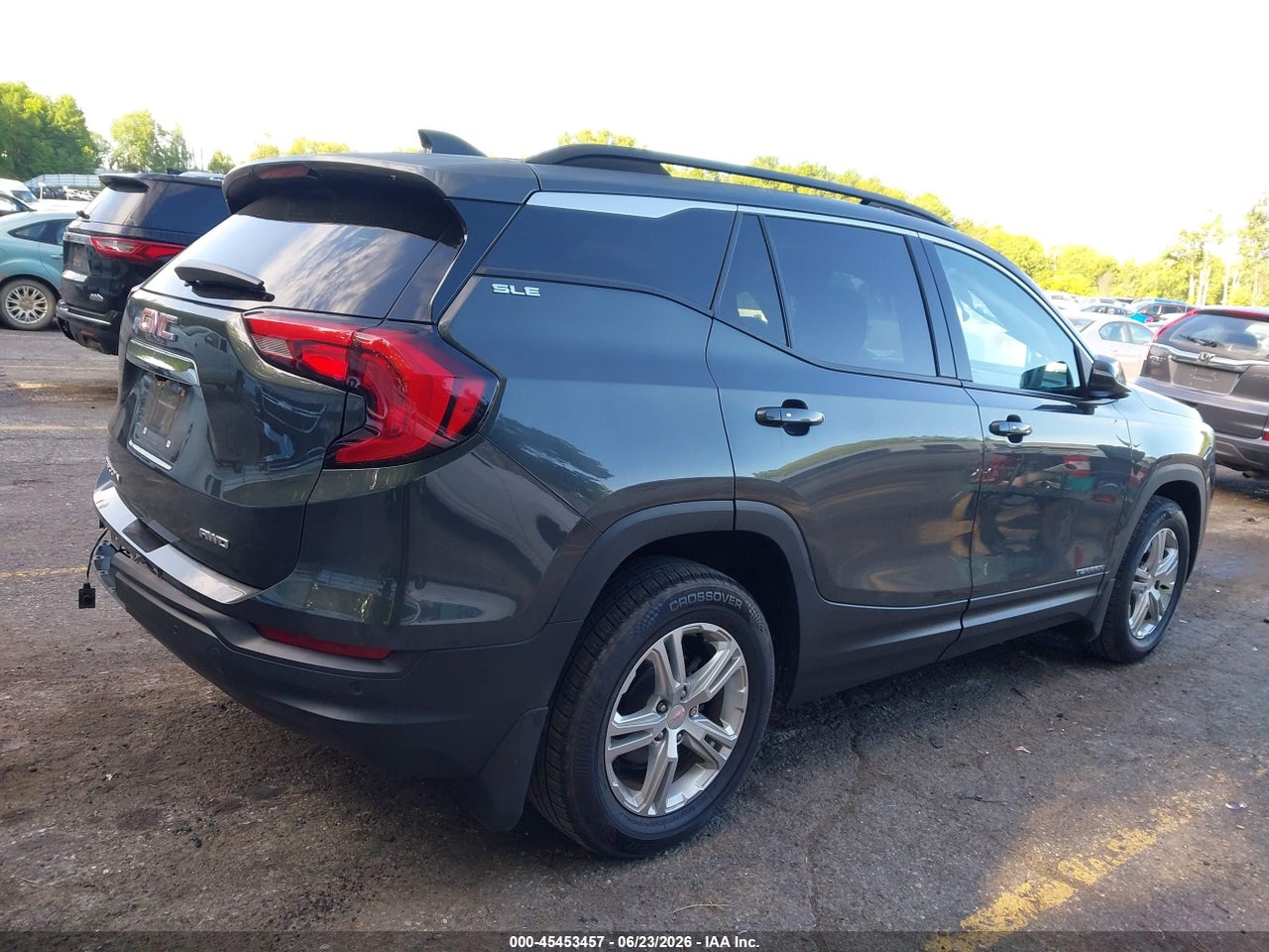 2020 GMC TERRAIN AWD SLE · 4/11