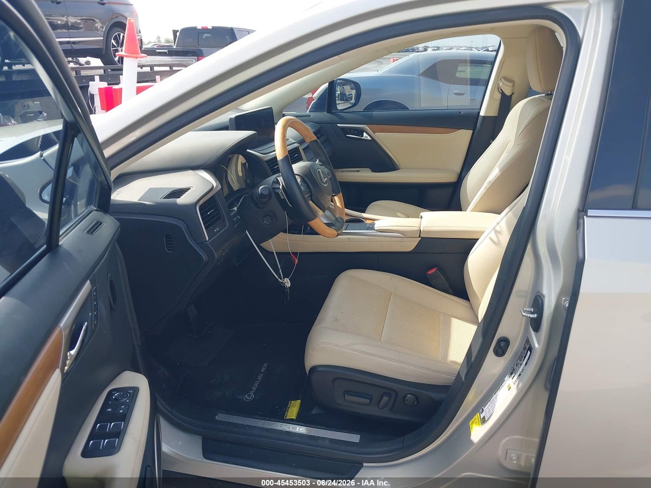 2T2HZMAA1MC****** · 2021 LEXUS RX 350   · 5/11
