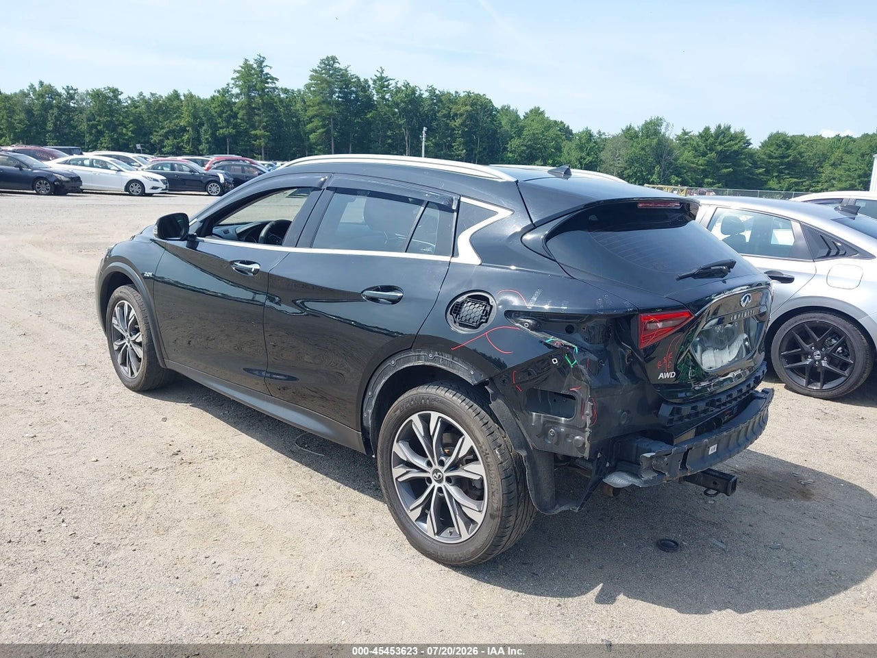 2018 INFINITI QX30 LUXURY · 3/11