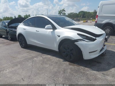 7SAYGDED7SA****** · 2025 TESLA MODEL Y LONG RANGE DUAL MOTOR REAR-WHEEL DRIVE