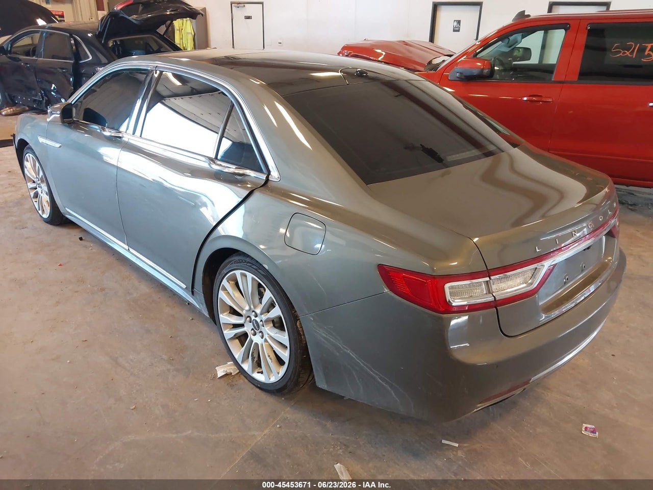 2017 LINCOLN CONTINENTAL RESERVE · 3/11