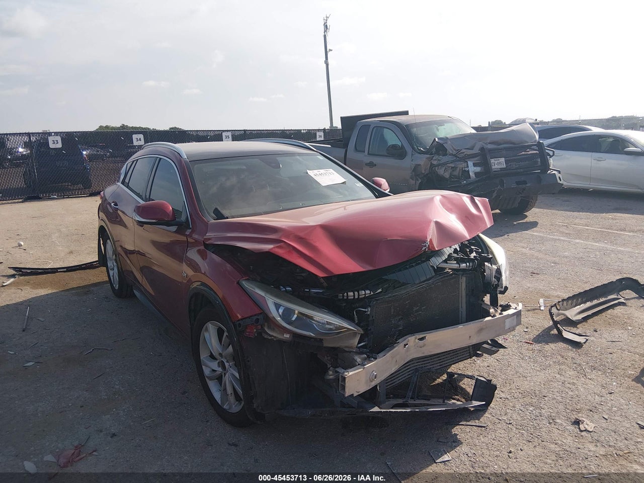 2018 INFINITI QX30 LUXE