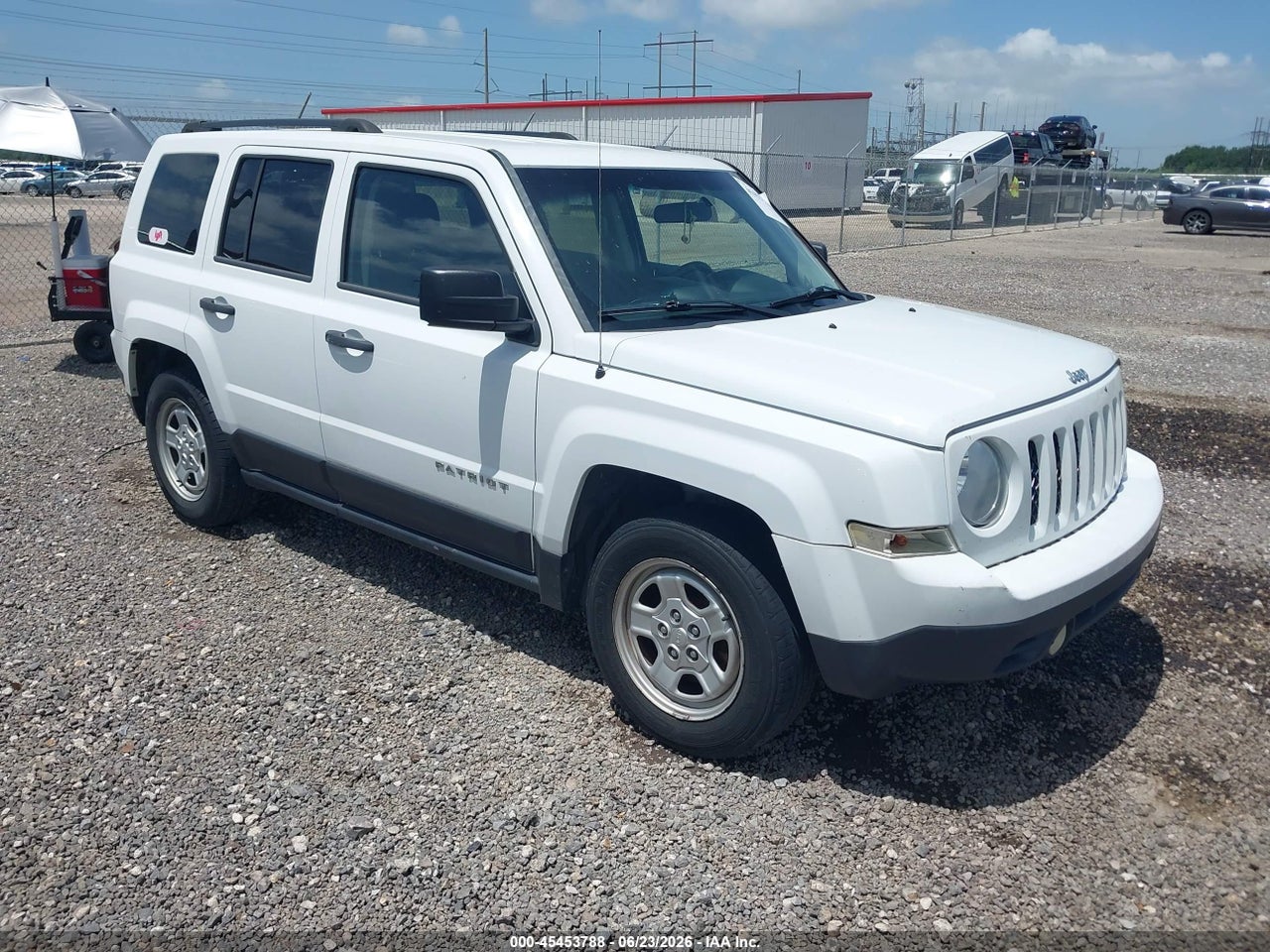 1C4NJPBB9FD****** · 2015 JEEP PATRIOT SPORT