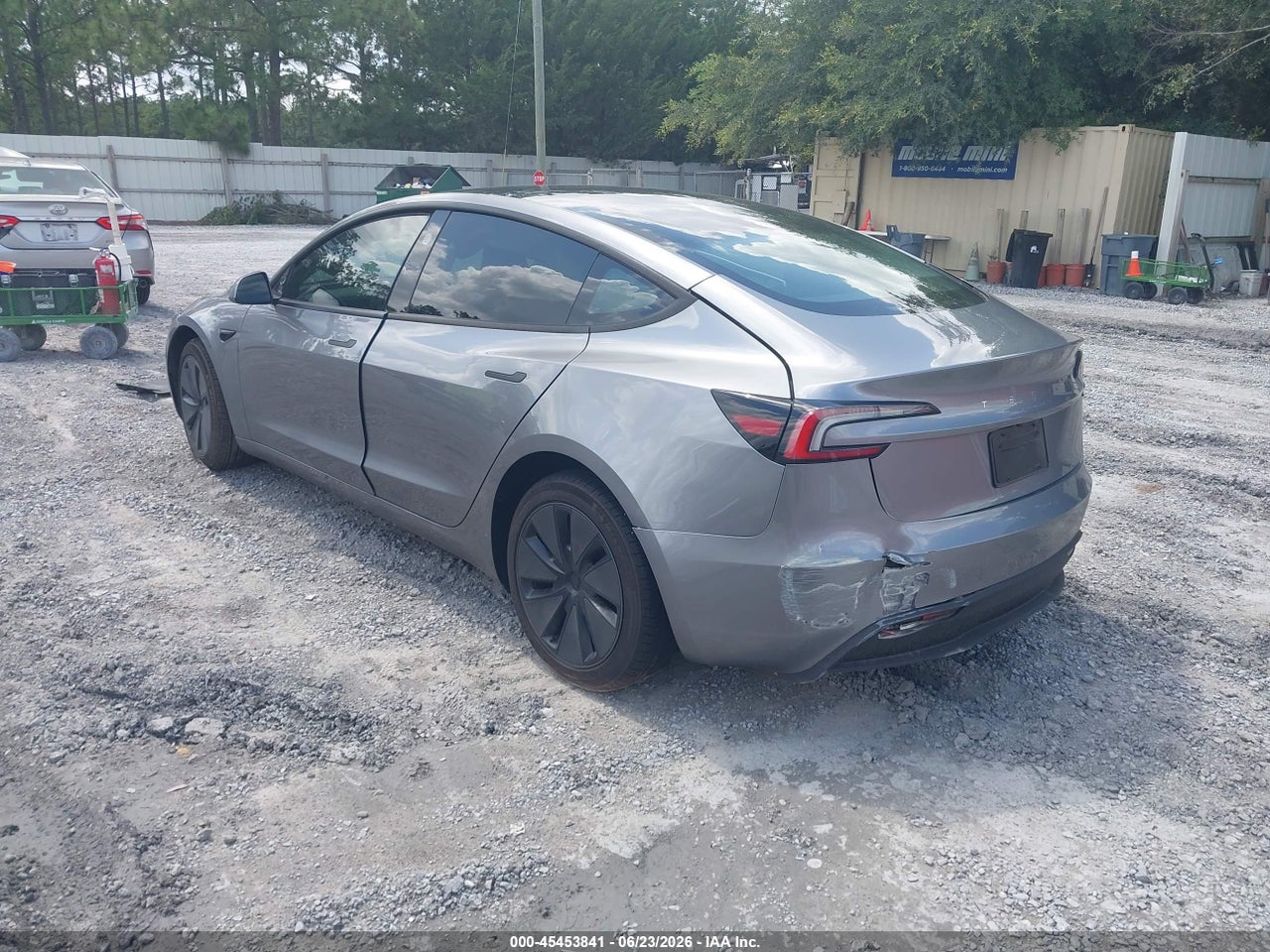 2025 TESLA MODEL 3 LONG RANGE REAR-WHEEL DRIVE/STANDARD REAR-WHEEL DRIVE · 3/9