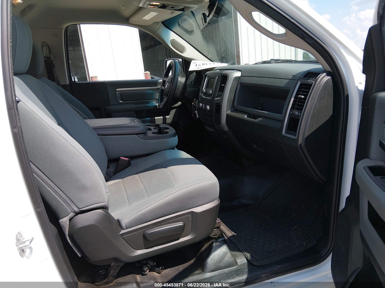 2019 RAM 1500 CLASSIC TRADESMAN  4X2 8' BOX · 5/11