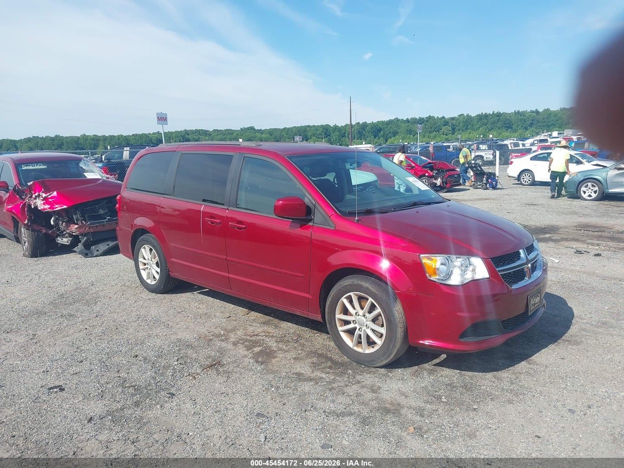 2C4RDGCG5GR****** · 2016 DODGE GRAND CARAVAN SXT