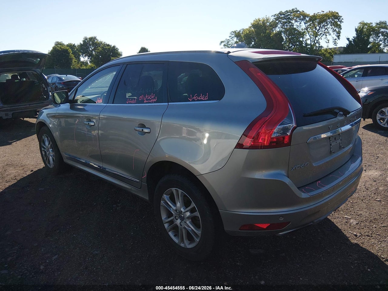 2016 VOLVO XC60 T5 PREMIER · 3/11