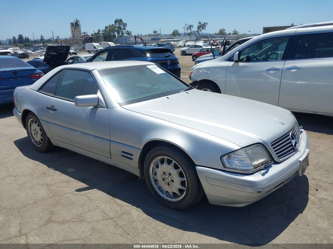 WDBFA67FXVF****** · 1997 MERCEDES-BENZ SL 500