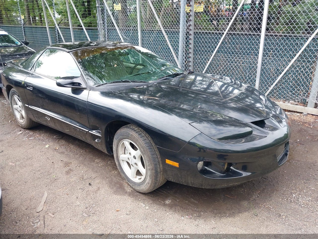 2G2FS22K412****** · 2001 PONTIAC FIREBIRD