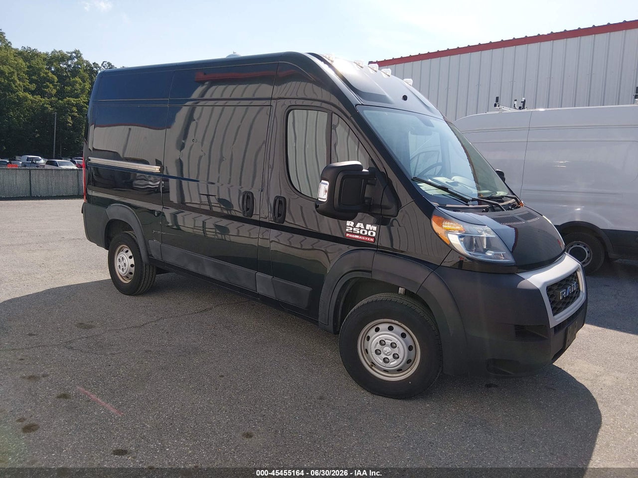3C6TRVCG0KE****** · 2019 RAM PROMASTER 2500 HIGH ROOF 136 WB