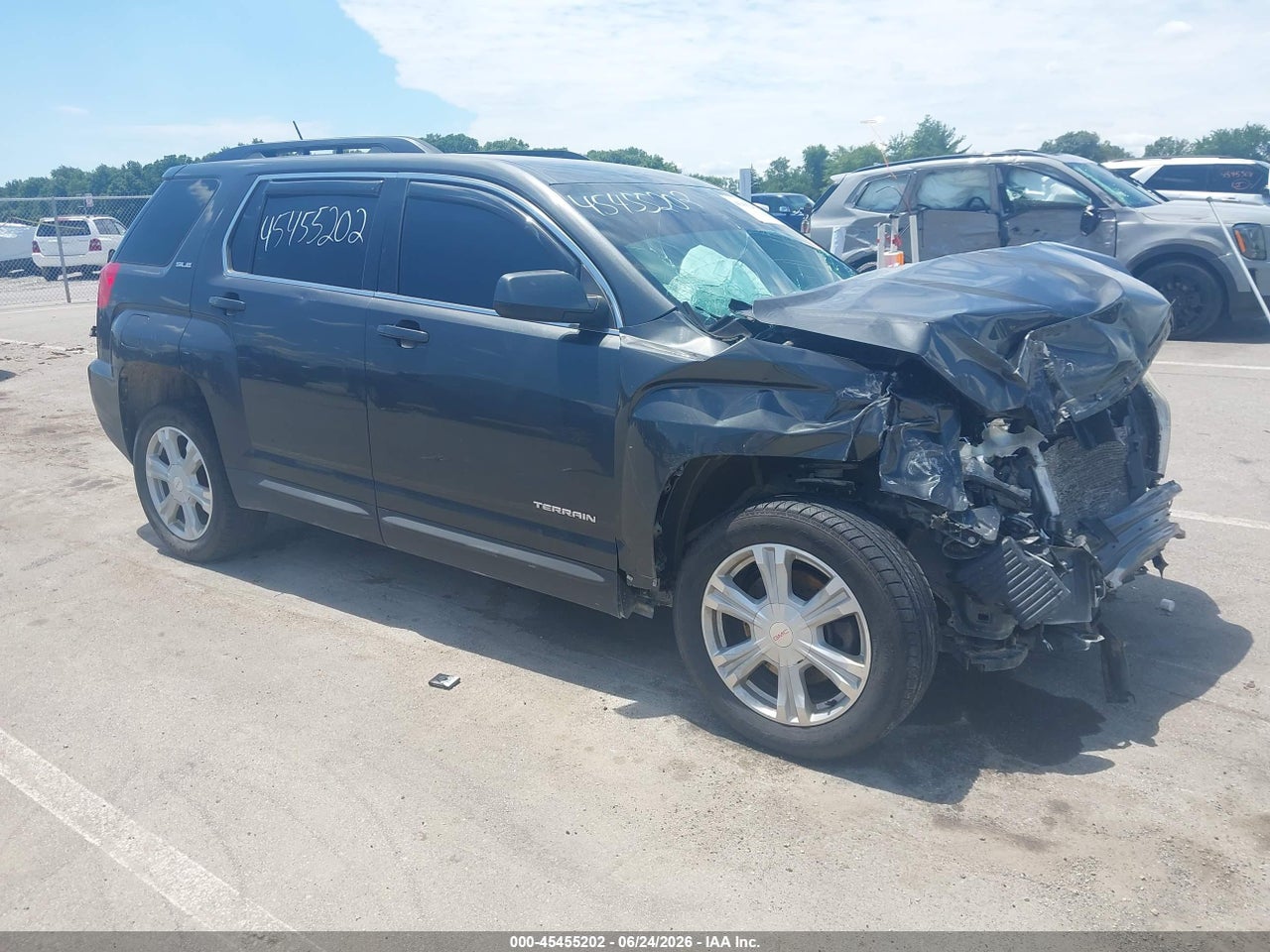 2GKFLTEK2H6****** · 2017 GMC TERRAIN SLE-2