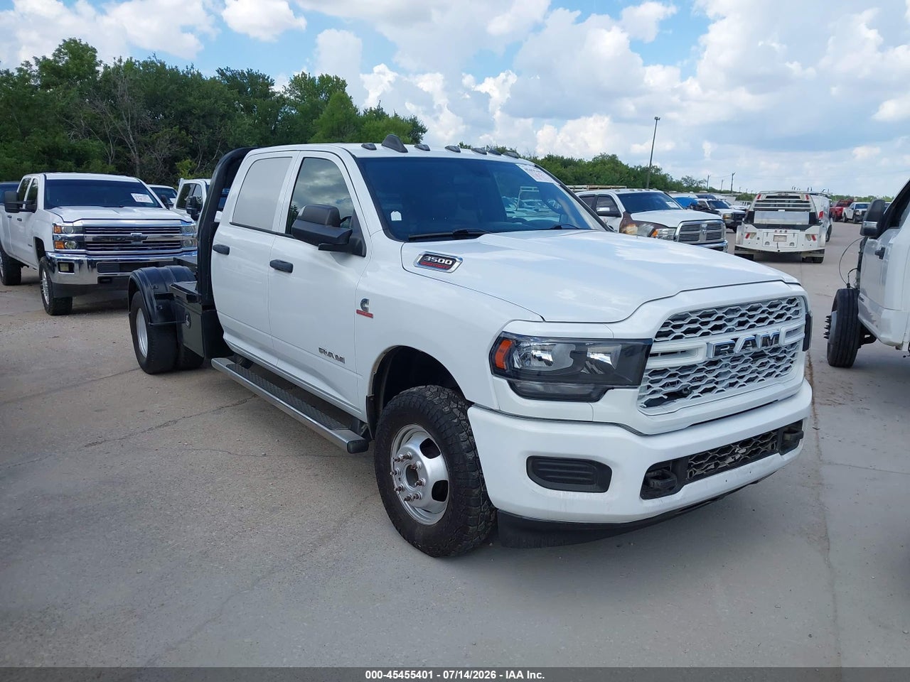 3C7WRTCL4NG****** · 2022 RAM 3500 CHASSIS TRADESMAN/SLT/LARAMIE/LIMITED