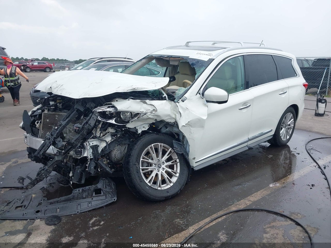 2013 INFINITI JX35   · 2/11