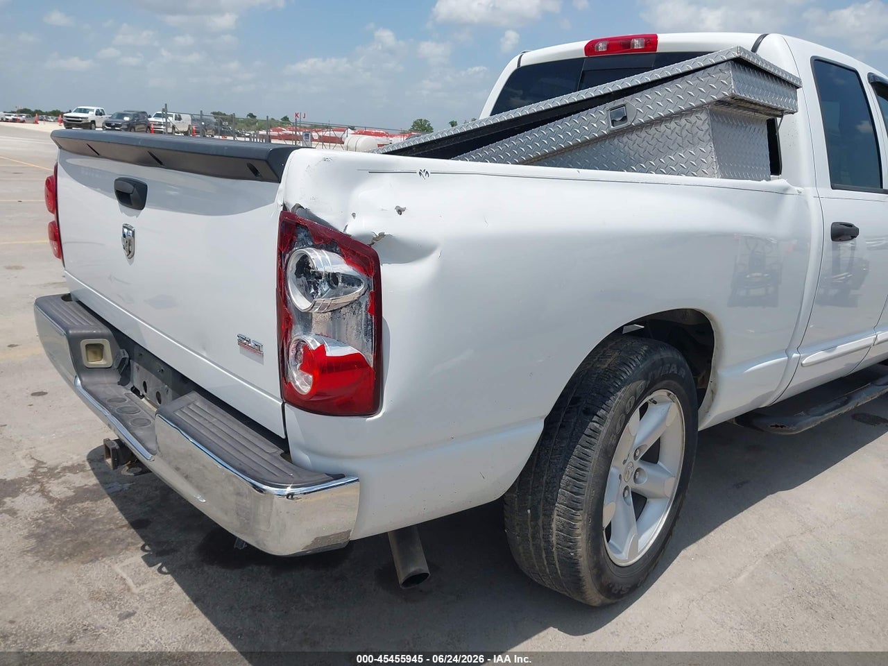2007 DODGE RAM 1500 SLT · 6/11