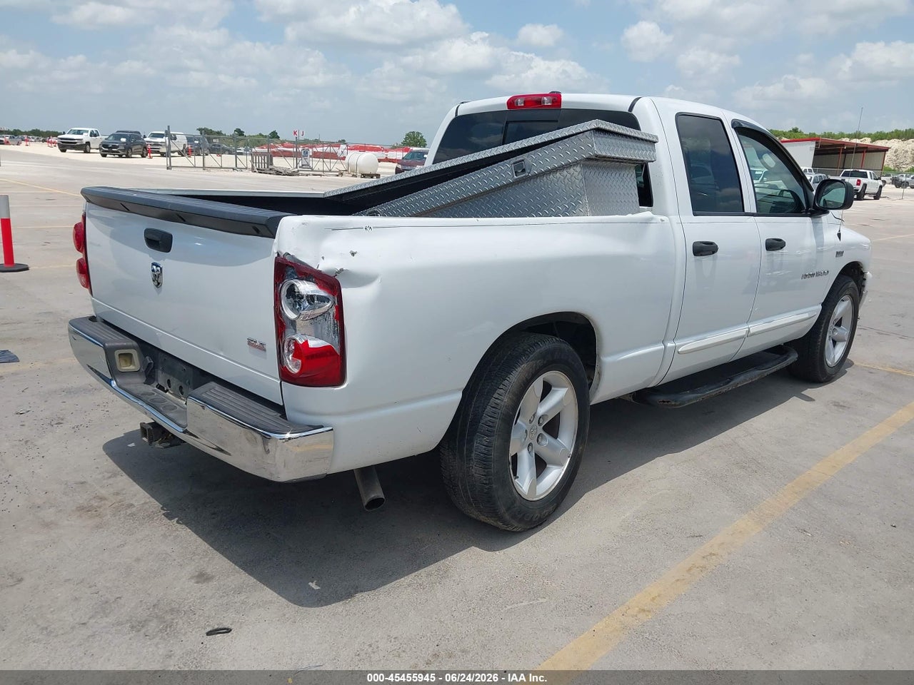 2007 DODGE RAM 1500 SLT · 4/11