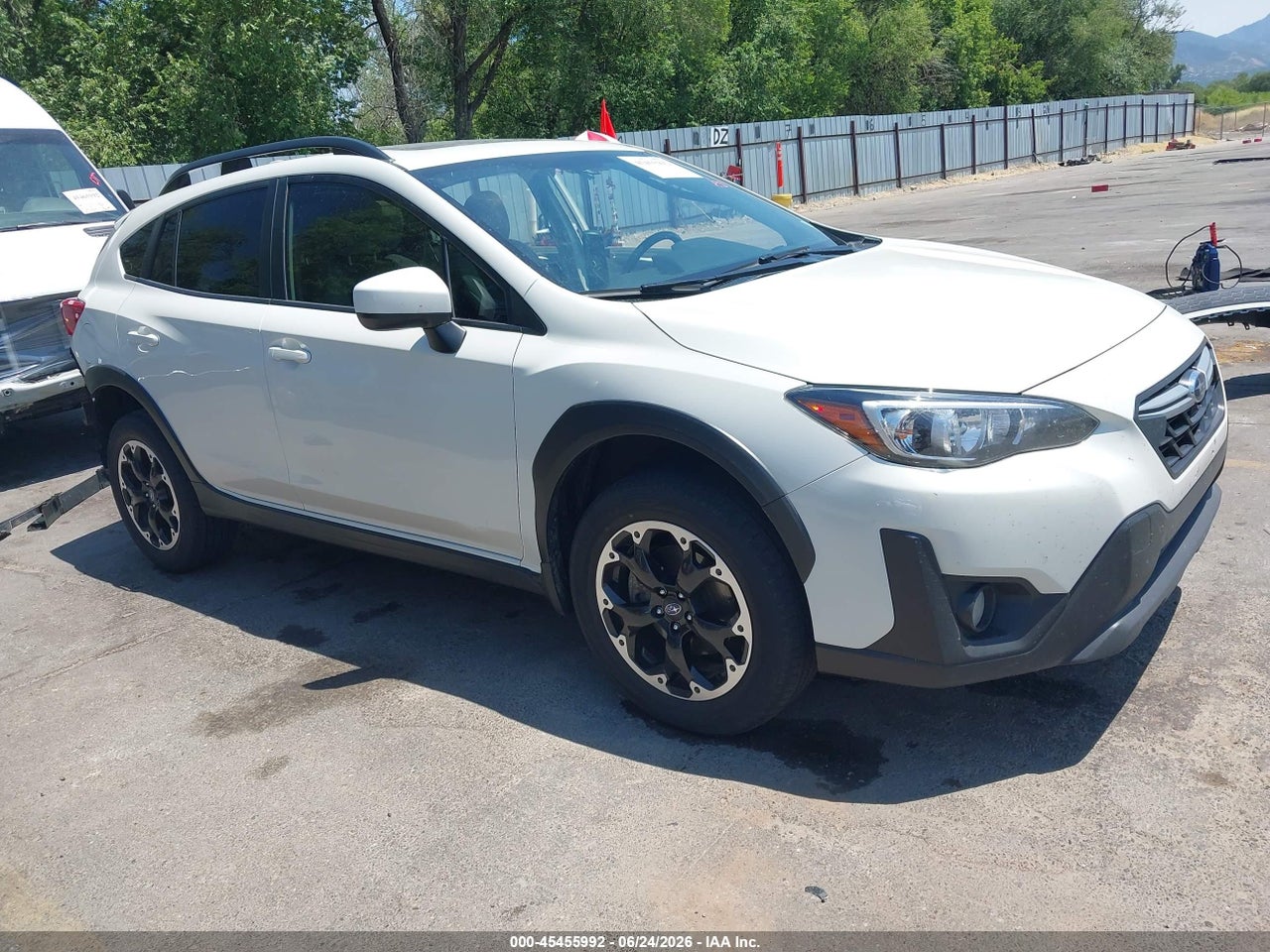 JF2GTAEC1NH****** · 2022 SUBARU CROSSTREK PREMIUM